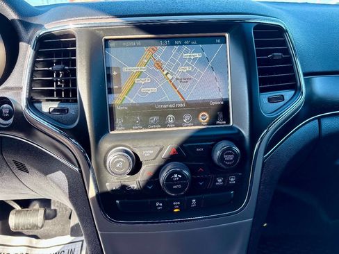 Used 2015 Jeep Grand Cherokee Limited image 16