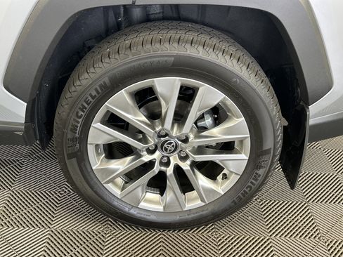 Used 2025 Toyota RAV4 XLE Premium image 14