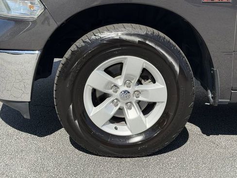 Used 2019 RAM 1500 Classic SLT RWD image 23