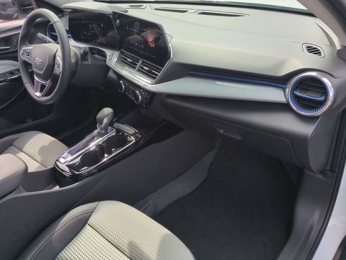 New 2026 Chevrolet Trax LT w/ Driver Confidence Package image 27