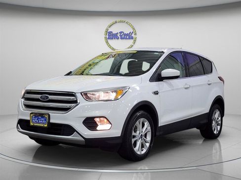 Used 2019 Ford Escape SE AWD/4WD image 1