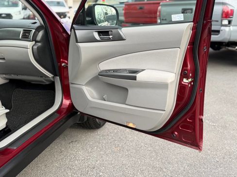 Used 2012 Subaru Forester 2.5X Limited image 40