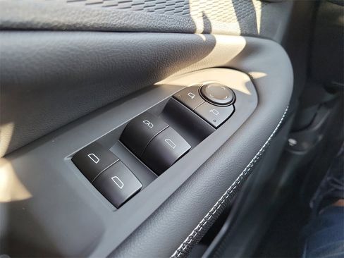 New 2026 Chevrolet Blazer EV LT image 13