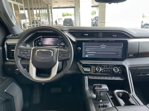 Used 2024 GMC Sierra 1500 Denali w/ Denali Reserve Package AWD/4WD image 15