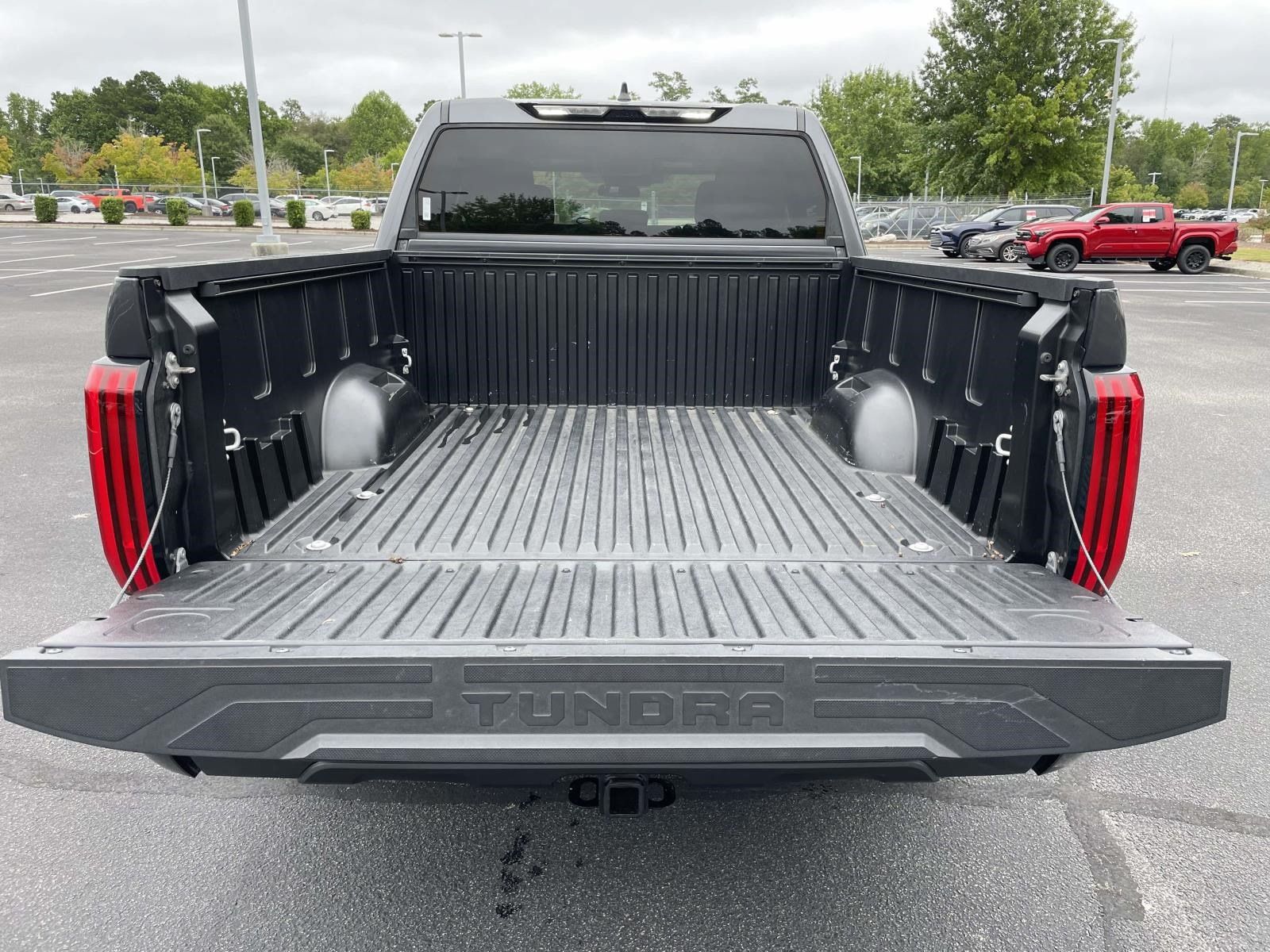 Used 2023 Toyota Tundra SR5 w/ SR5 Convenience Package AWD/4WD image 8