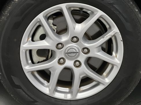 Used 2023 Chrysler Pacifica Touring-L FWD image 78