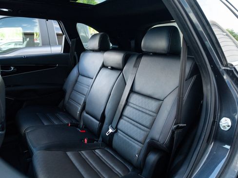 Used 2018 Kia Sorento SX AWD/4WD image 15