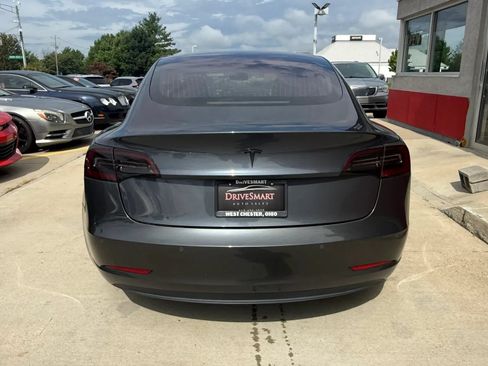 Used 2018 Tesla Model 3 Long Range RWD image 8