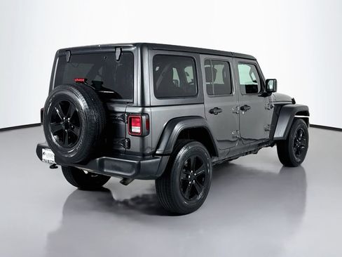 Used 2022 Jeep Wrangler Unlimited Sport AWD/4WD image 5