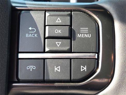 Used 2024 Ford F150 Platinum image 27