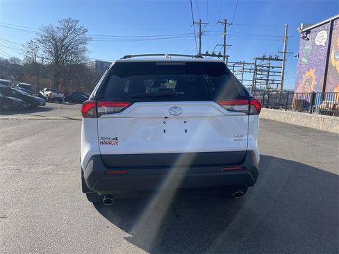 Used 2023 Toyota RAV4 XLE image 4
