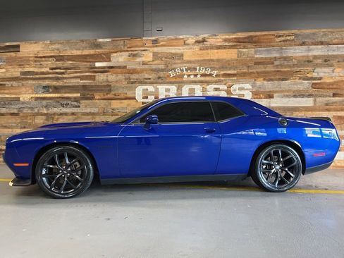 Used 2022 Dodge Challenger R/T w/ Blacktop Package image 20