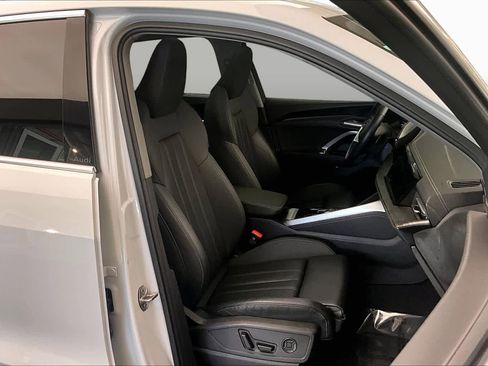 Certified 2025 Audi Q5 Premium Plus w/ Premium Plus AWD/4WD image 8