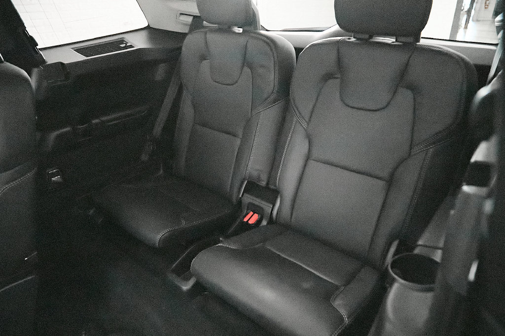 Certified 2024 Volvo XC90 T8 Ultimate w/ Lounge Package AWD/4WD image 23