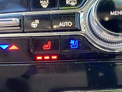 Used 2022 Lincoln Corsair Reserve w/ Elements Package image 24