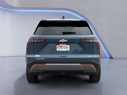 New 2026 Chevrolet Equinox LT FWD image 4