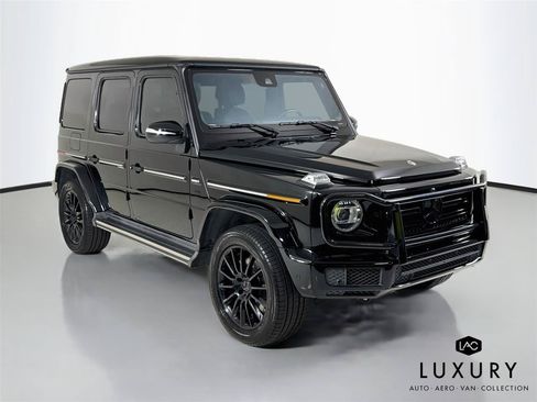 Used 2022 Mercedes-Benz G 550 w/ Exclusive Interior Package image 3