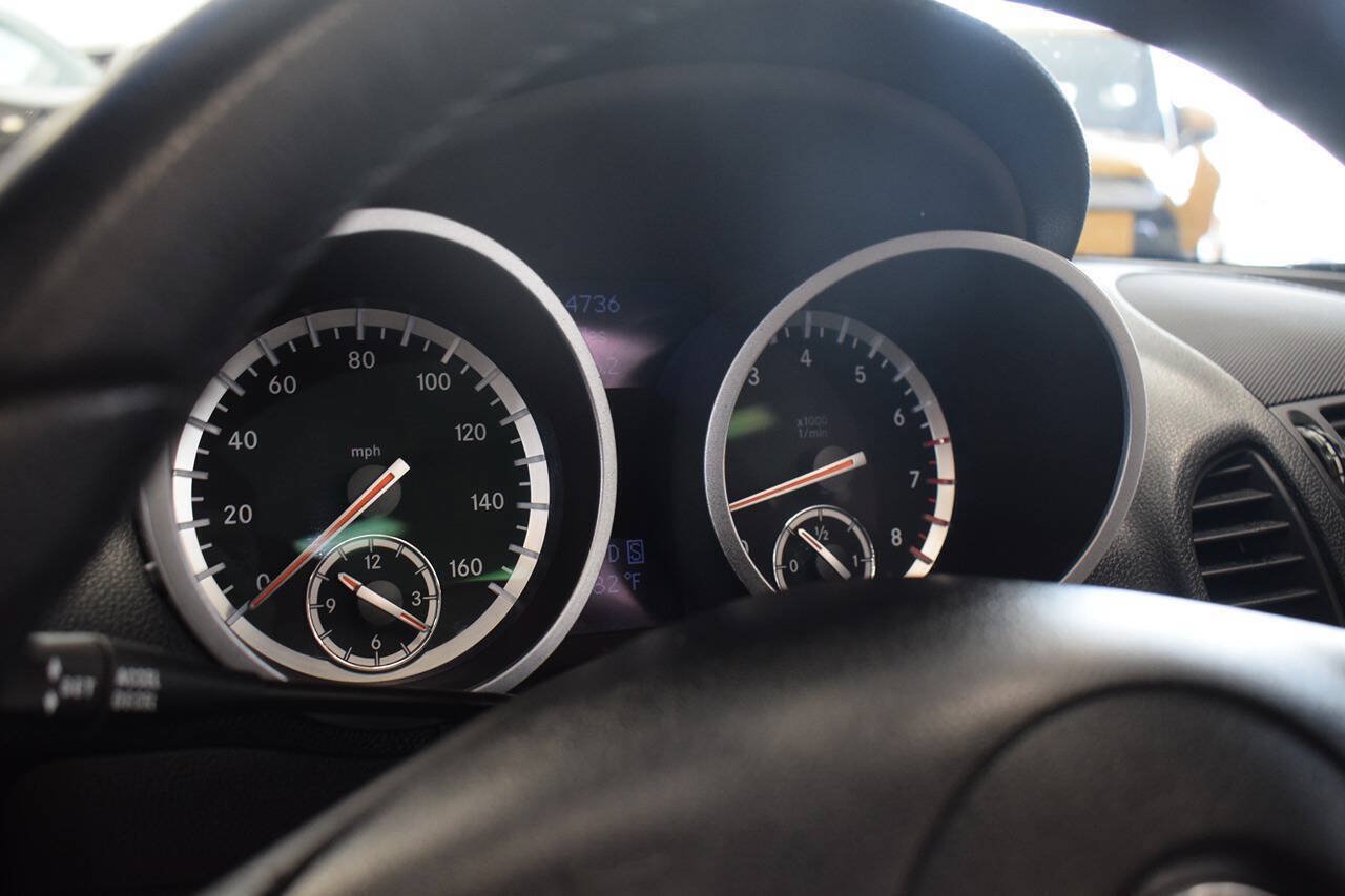 Used 2009 Mercedes-Benz SLK 300 image 30