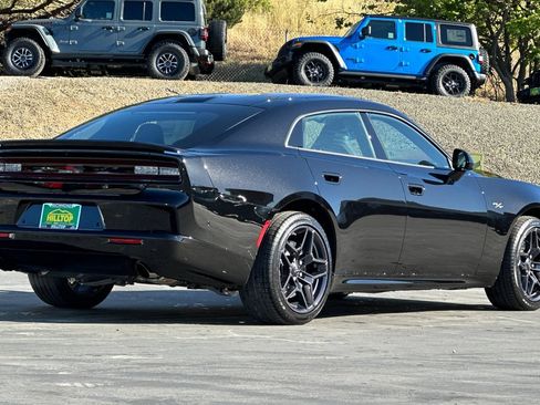 New 2026 Dodge Charger R/T w/ Performance Handling Group AWD/4WD image 4