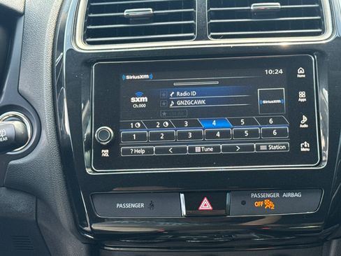 Used 2018 Mitsubishi Outlander Sport SEL AWD/4WD image 10