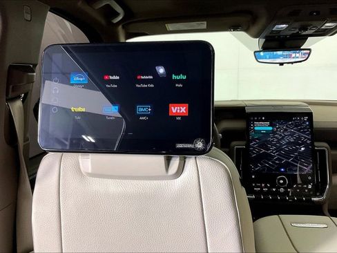 Used 2025 GMC Yukon Denali w/ Denali Reserve Package image 33