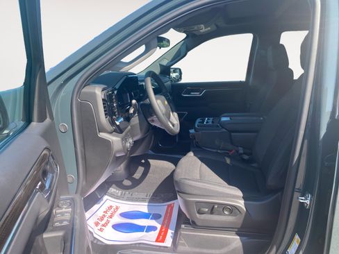 New 2025 Chevrolet Silverado 1500 LT w/ Convenience Package II image 9