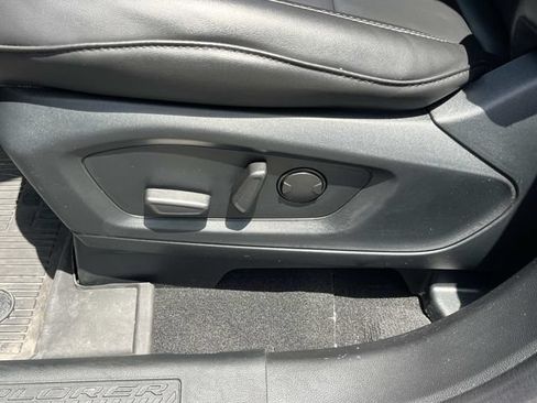 Certified 2023 Ford Explorer XLT w/ Equipment Group 202A AWD/4WD image 34