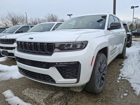 New 2026 Jeep Grand Cherokee L Limited image 1