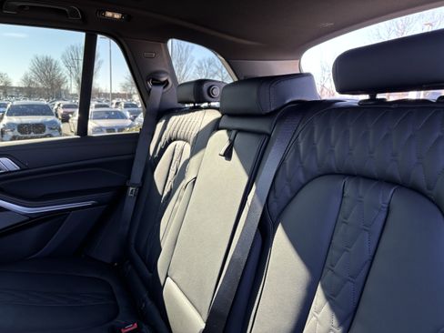 Used 2026 BMW X5 xDrive40i image 33