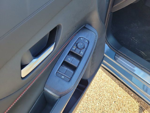 New 2027 Nissan Sentra SR w/ Floor Mat Package FWD image 14