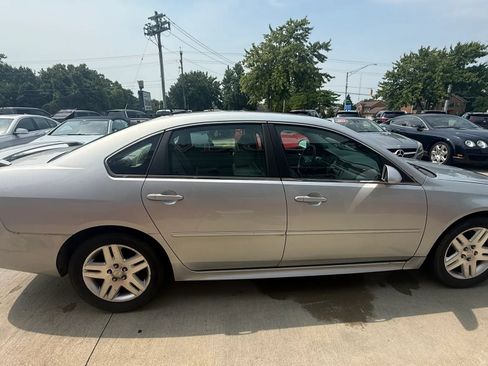 Used 2010 Chevrolet Impala LT w/ Luxury Edition Package FWD image 7