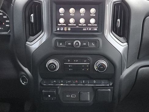 Used 2024 Chevrolet Silverado 1500 Custom Trail Boss w/ LPO, Dark Essentials Package AWD/4WD image 17