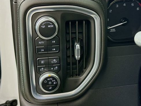 Used 2022 GMC Sierra 1500 SLT w/ SLT Premium Package image 10