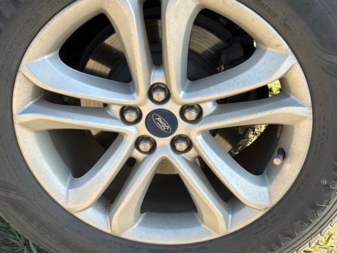 Used 2020 Ford Edge SEL AWD/4WD image 3