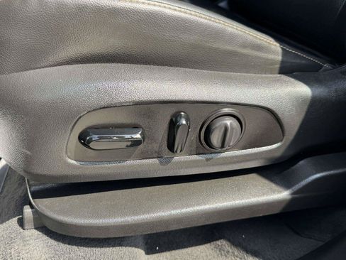 Used 2021 Chevrolet Traverse Premier w/ Redline Edition FWD image 22