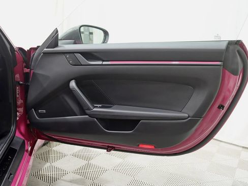 Used 2024 Porsche 911 Carrera T RWD image 34