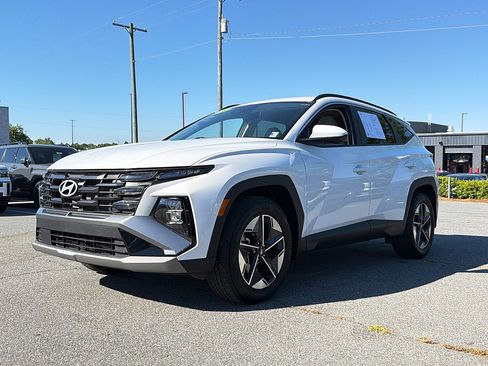 Used 2025 Hyundai Tucson SEL FWD image 1