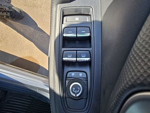 Used 2023 Subaru Forester Limited image 15