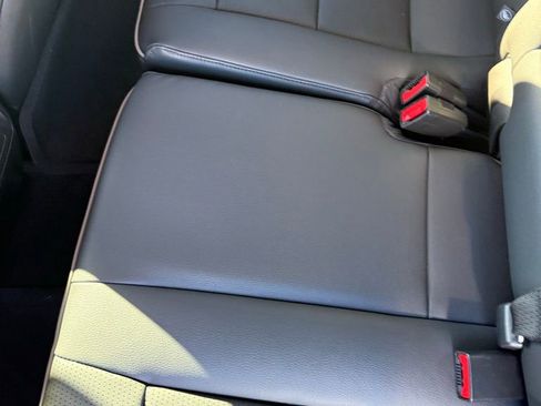 Used 2023 GMC Canyon Denali image 33