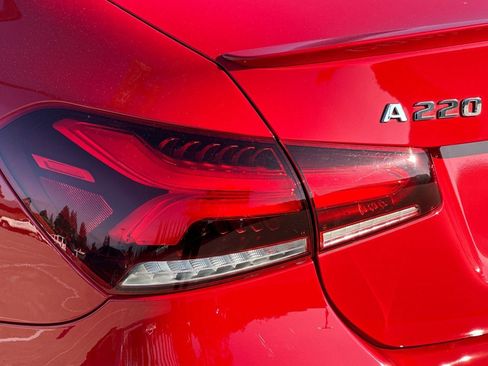 Used 2020 Mercedes-Benz A 220 image 12