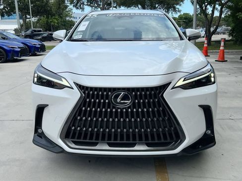 Certified 2025 Lexus NX 250 FWD w/ Towing Package (2000 Lbs) image 2