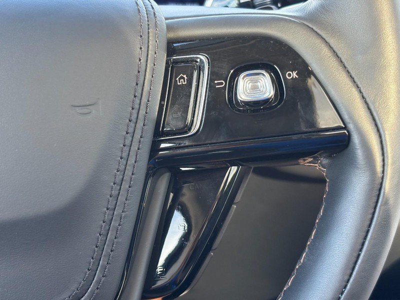 Certified 2026 Lincoln Aviator Reserve AWD/4WD image 19