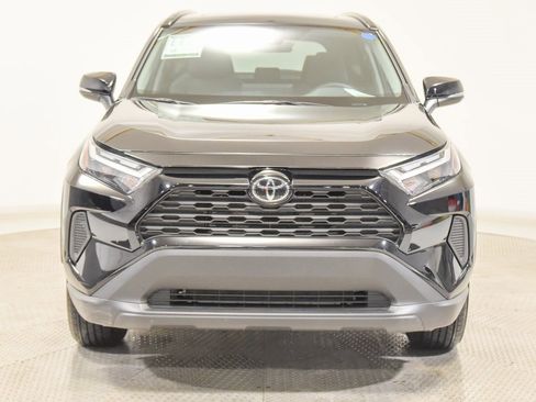 Used 2025 Toyota RAV4 XLE image 4