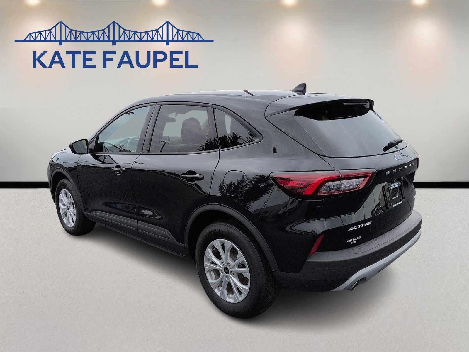 Certified 2025 Ford Escape Active AWD/4WD image 5