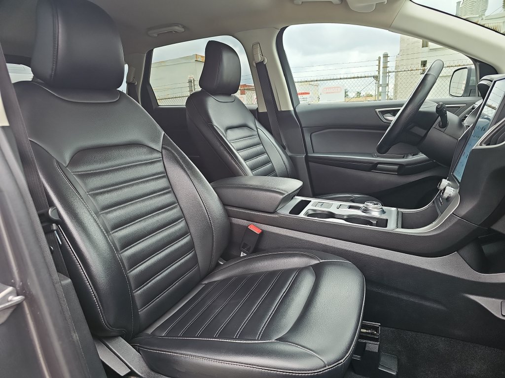 Used 2022 Ford Edge SEL AWD/4WD image 10
