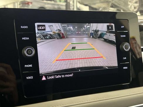 New 2026 Volkswagen Taos SE FWD image 20