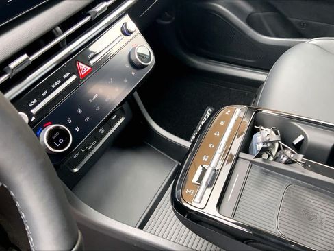 New 2026 Hyundai Tucson Limited AWD/4WD image 8
