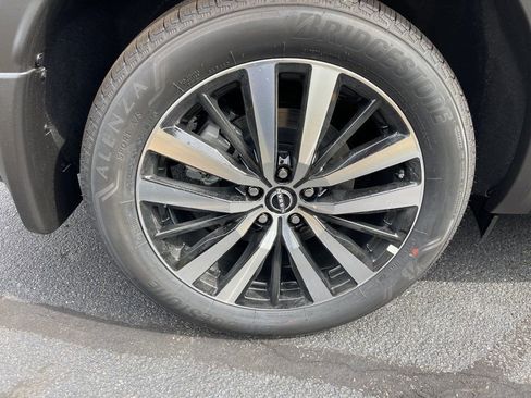 New 2025 Nissan Pathfinder Platinum w/ Cargo Package image 37