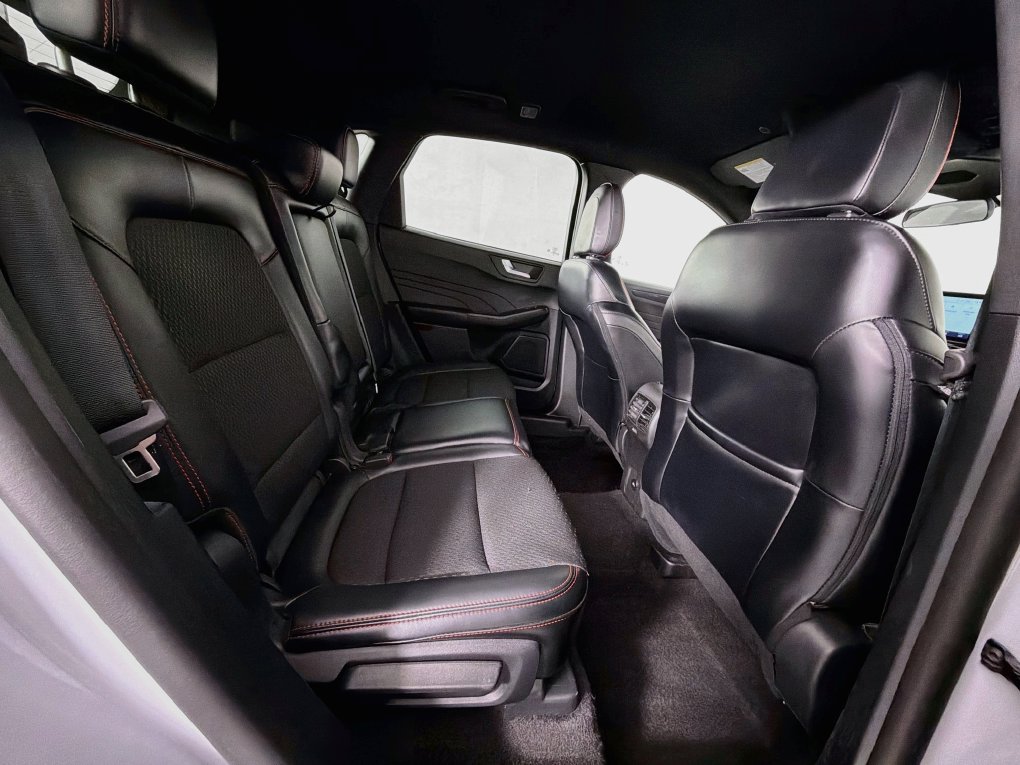 Used 2025 Ford Escape ST-Line FWD image 28