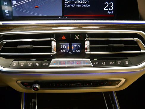 Used 2019 BMW X5 xDrive50i w/ M Sport Package AWD/4WD image 24